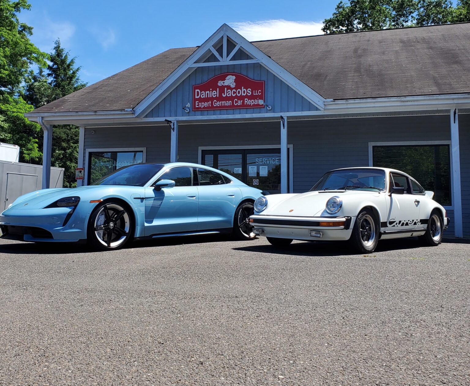 Daniel Jacobs Garage shop exterior in Southbury, Connecticut